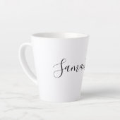 Tasse Latte Typographie de script manuscrite moderne Nom (Angle gauche)