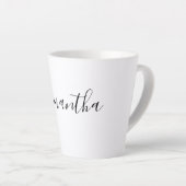 Tasse Latte Typographie de script moderne Nom personnalisé (Angle droit)