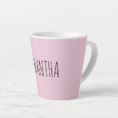 Tasse Latte Typographie moderne Nom rose (Angle droit)