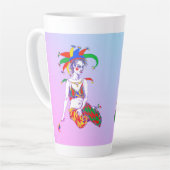Tasse Latte Un Jester (Angle gauche)