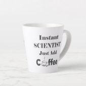 Tasse Latte Un scientifique vient juste d'ajouter du café (Angle droit)