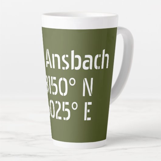 Tasse Latte USAG Ansbach Latitude Longitude (Angle droit)