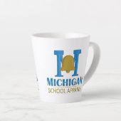 Tasse Latte Vêtements scolaires du Michigan (Angle droit)