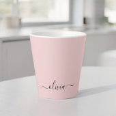 Tasse Latte Vierge rose moderne Script Girl Monogramme Nom