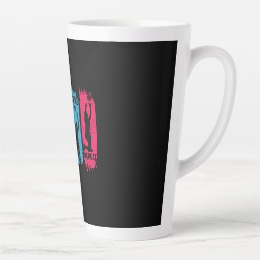 Tasse Latte Volleyball Player | Set Spike Repeat (Droite)