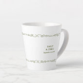 Tasse Latte Whimsical Doodle Olive Green Wedding Party (Angle droit)