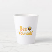 Tasse Latte Whimsical Yellow Bumblebee and Quote (Devant)