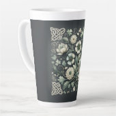Tasse Latte Whispered Clover Knotwork Garden (Angle gauche)