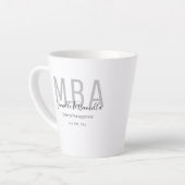 Tasse Latte White Grey Nom MBA Graduate (Angle gauche)