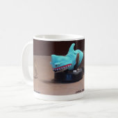 TASSE ! Le Requin-Chat chasse un canard tout en (Devant gauche)