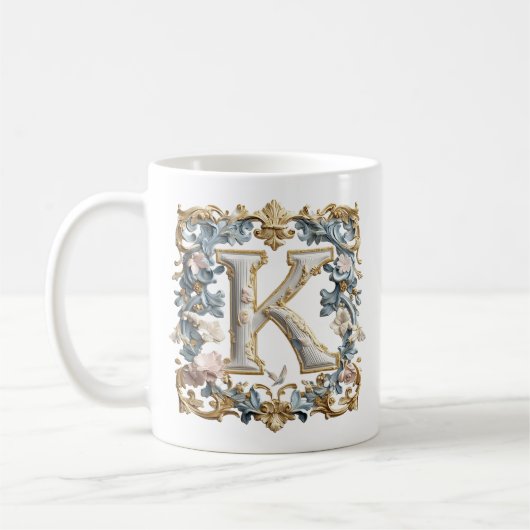 Tasse 'Lettre Baroque 'K' pour une Princesse du Ca (Gauche)