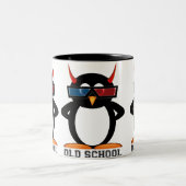 Tasse mauvaise de la vieille école 3D de Penguin™ (Centre)