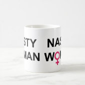 Tasse méchante de vote de femme (Centre)