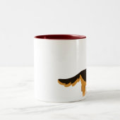 Tasse mignonne de chien de berger allemand de (Centre)
