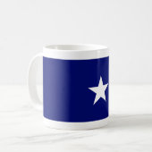 Tasse mignonne de drapeau bleu (Devant gauche)