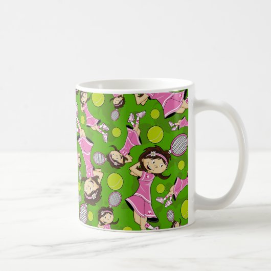 Tasse mignonne de fille de tennis (Droite)