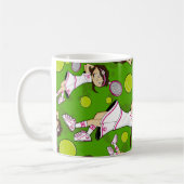 Tasse mignonne de fille de tennis (Gauche)