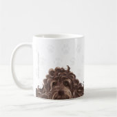 Tasse mignonne de labradoodle (Gauche)
