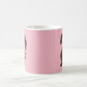 Tasse mignonne de rose de chiot de chien de (Centre)