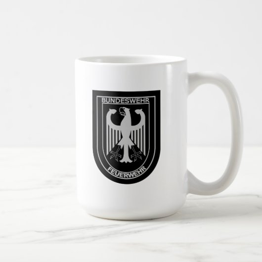 Tasse militaire allemande de pompiers (Droite)