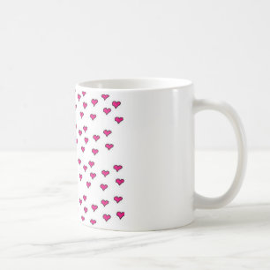 Tasse minuscule de coeurs