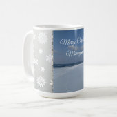 Tasse Monogramme Flocons de Neige Joyeux Noël (Devant gauche)