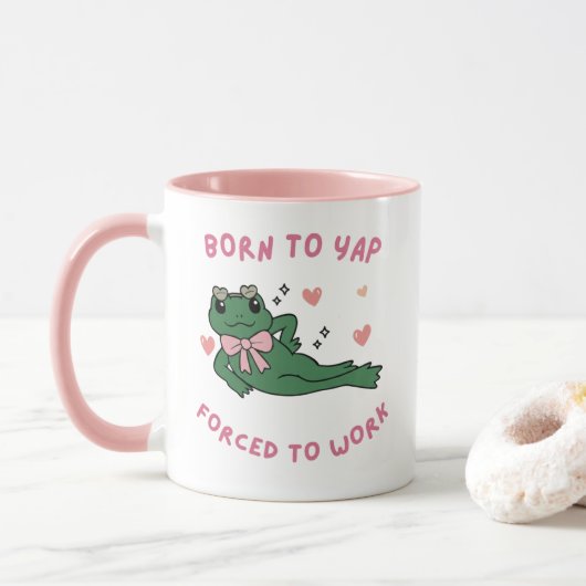 Tasse Né pour Bavarder – Forcé de Travailler (Avec donut)