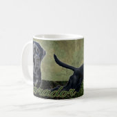 Tasse noire de collage de labrador retriever (Devant gauche)