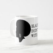 Tasse noire d'histoire (Devant gauche)