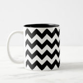 Tasse noire et blanche d'impression de Chevron (Gauche)