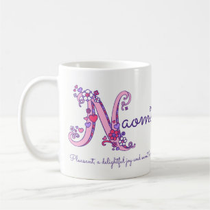 Tasse nommée de monogramme de la fleur N de coeur
