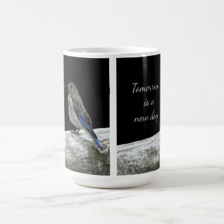 Tasse Oiseau sur une Clôture
