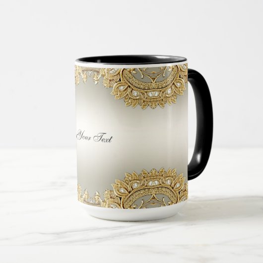 Tasse ornée dorée (Devant droit)