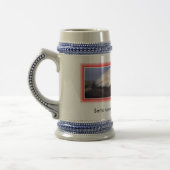 Tasse ou stein d'Eagle, nom du fils et date (Gauche)