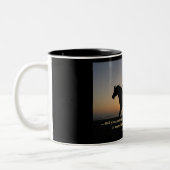 Tasse ou tasse de café de tour de coucher du (Gauche)