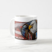 tasse ovale d'aigle (Devant gauche)