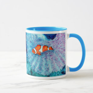 Tasse paisible de poissons de clown