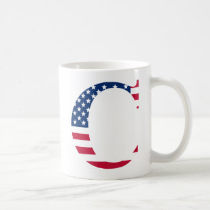 Tasse patriotique de la lettre C