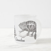 Tasse personnalisable de caméléon de panthère (Devant droit)
