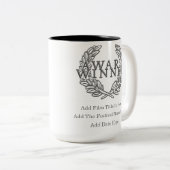 Tasse personnalisable de lauréat (Devant droit)