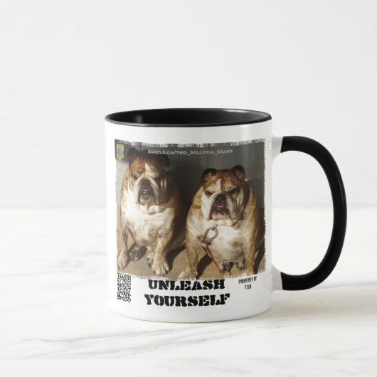 Tasse personnalisée de marque de deux bouledogues (Droite)