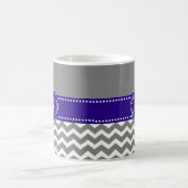 Tasse personnalisée par Chevron de gris et de bleu (Centre)