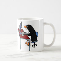 TASSE : Pingouin drôle mignon travaillant sur