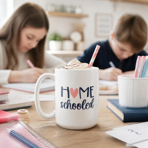 Tasse pour école à la maison avec cœur