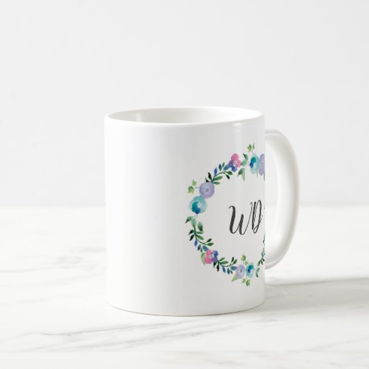 Tasse pourpre bleue florale de monogramme (Devant droit)