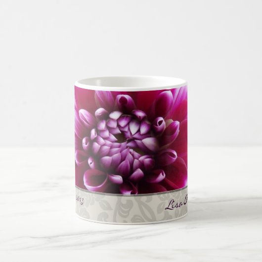 Tasse pourpre de dahlia de Fuschia (Centre)