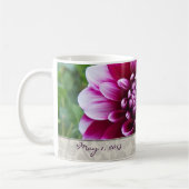 Tasse pourpre de dahlia de Fuschia (Gauche)
