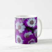 Tasse pourpre de fleurs (Devant droit)