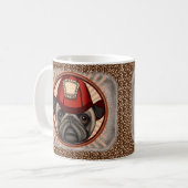 Tasse Pug pompier (Devant gauche)