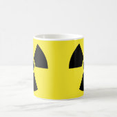 Tasse radioactive de symbole (Centre)